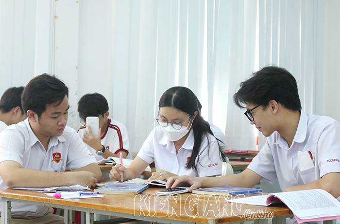 Học sinh Kiên Giang tích cực ôn thi tốt nghiệp trung học phổ thông
